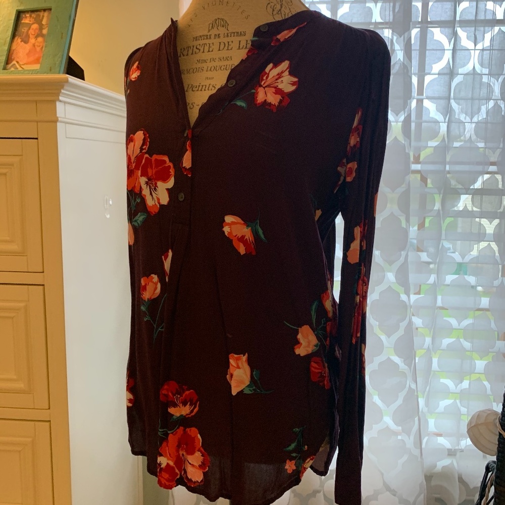 Old Navy Maroon Flower Print Long Sleeve Tunic